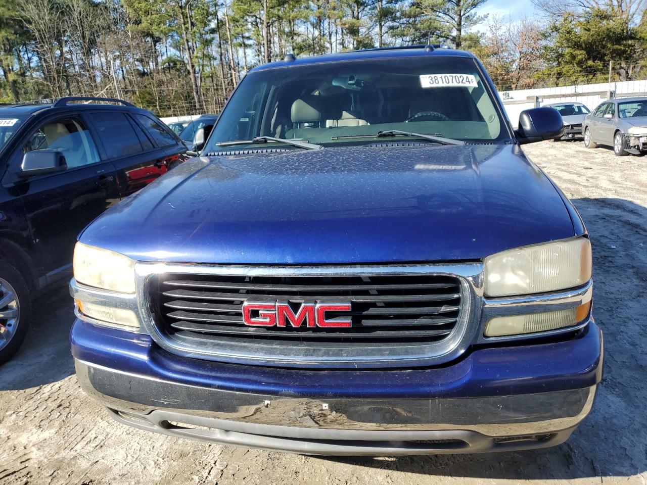 Photo 4 VIN: 1GKEC16Z95J175328 - GMC YUKON 