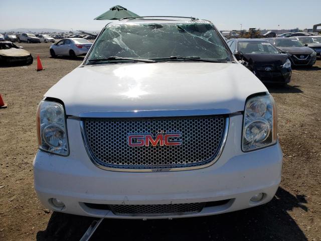 Photo 4 VIN: 1GKEC333X9R286599 - GMC YUKON SLT 