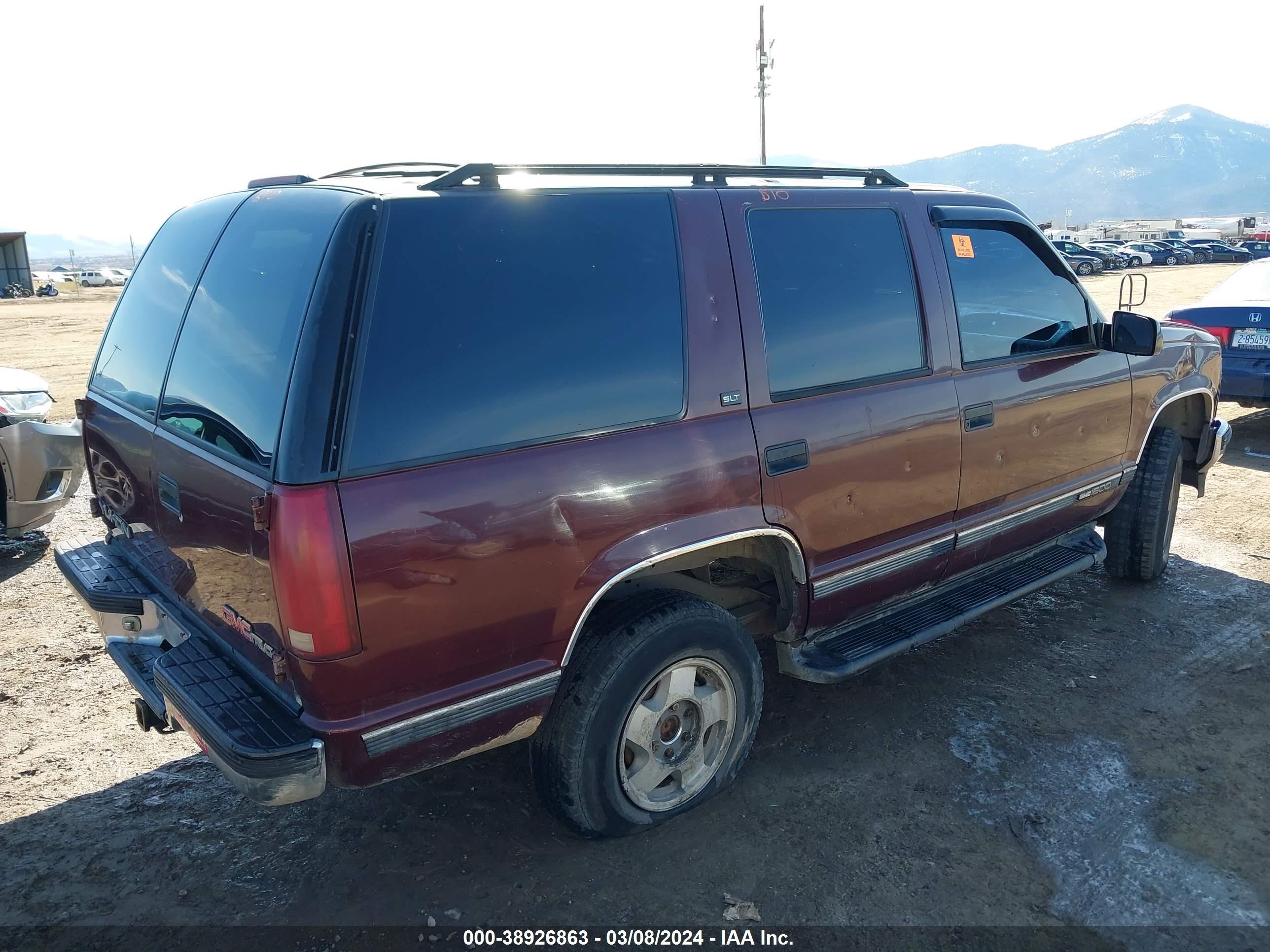 Photo 3 VIN: 1GKEK13K3SJ769130 - GMC YUKON 