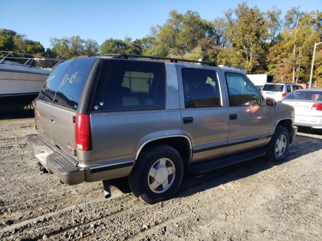 Photo 2 VIN: 1GKEK13R0WJ722768 - GMC YUKON 