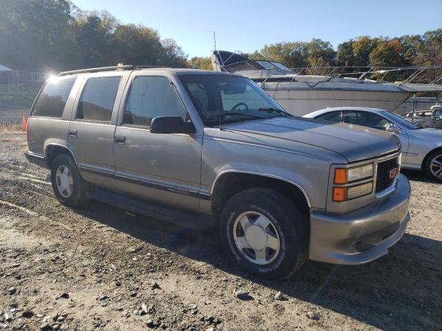 Photo 3 VIN: 1GKEK13R0WJ722768 - GMC YUKON 