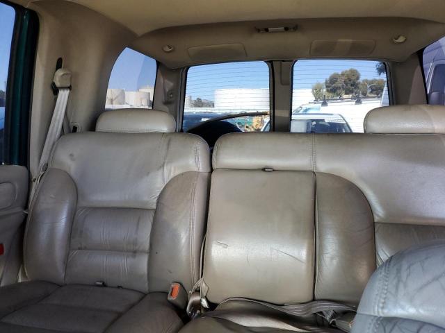 Photo 9 VIN: 1GKEK13R0XJ794555 - GMC YUKON 