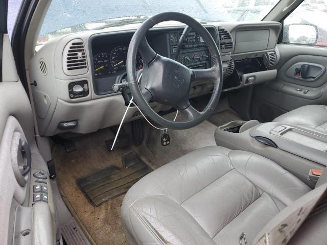 Photo 7 VIN: 1GKEK13R2XJ739931 - GMC YUKON 