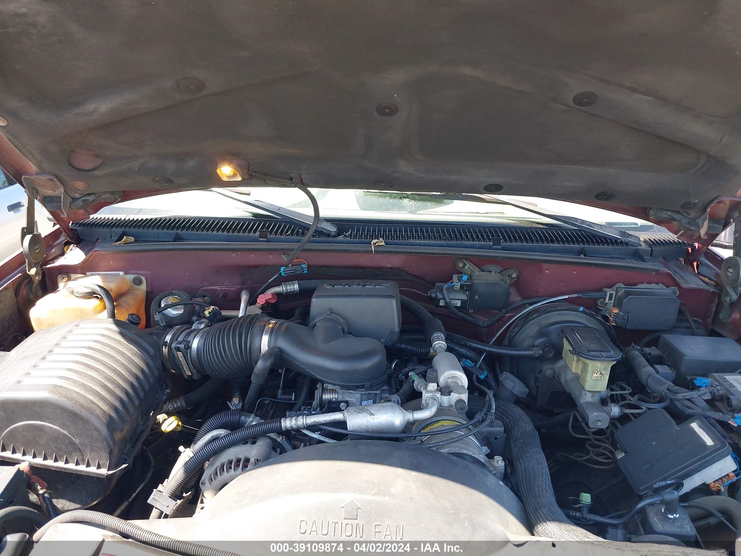 Photo 9 VIN: 1GKEK13R6XJ750138 - GMC YUKON 