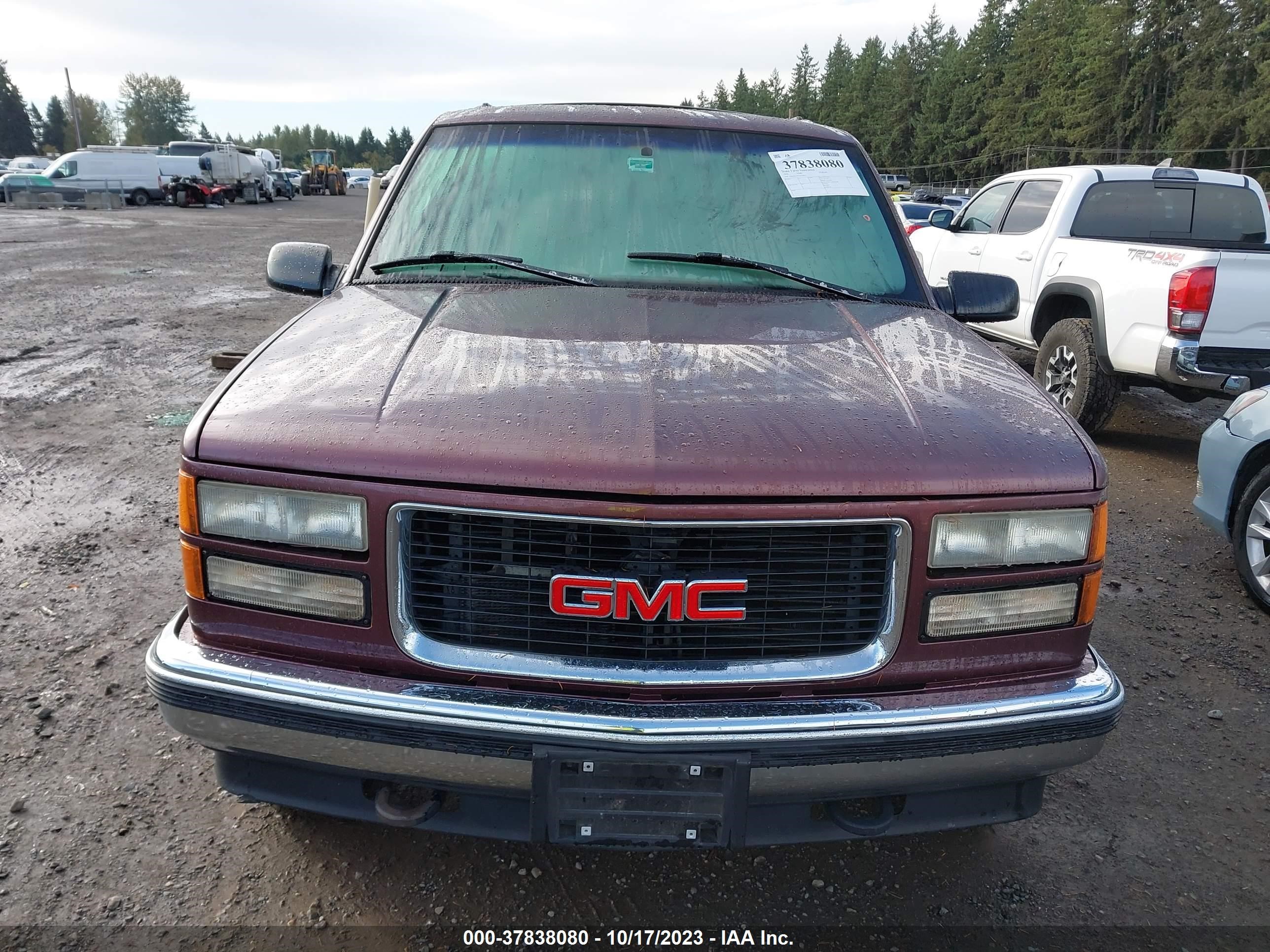 Photo 10 VIN: 1GKEK13R7TJ739837 - GMC YUKON 