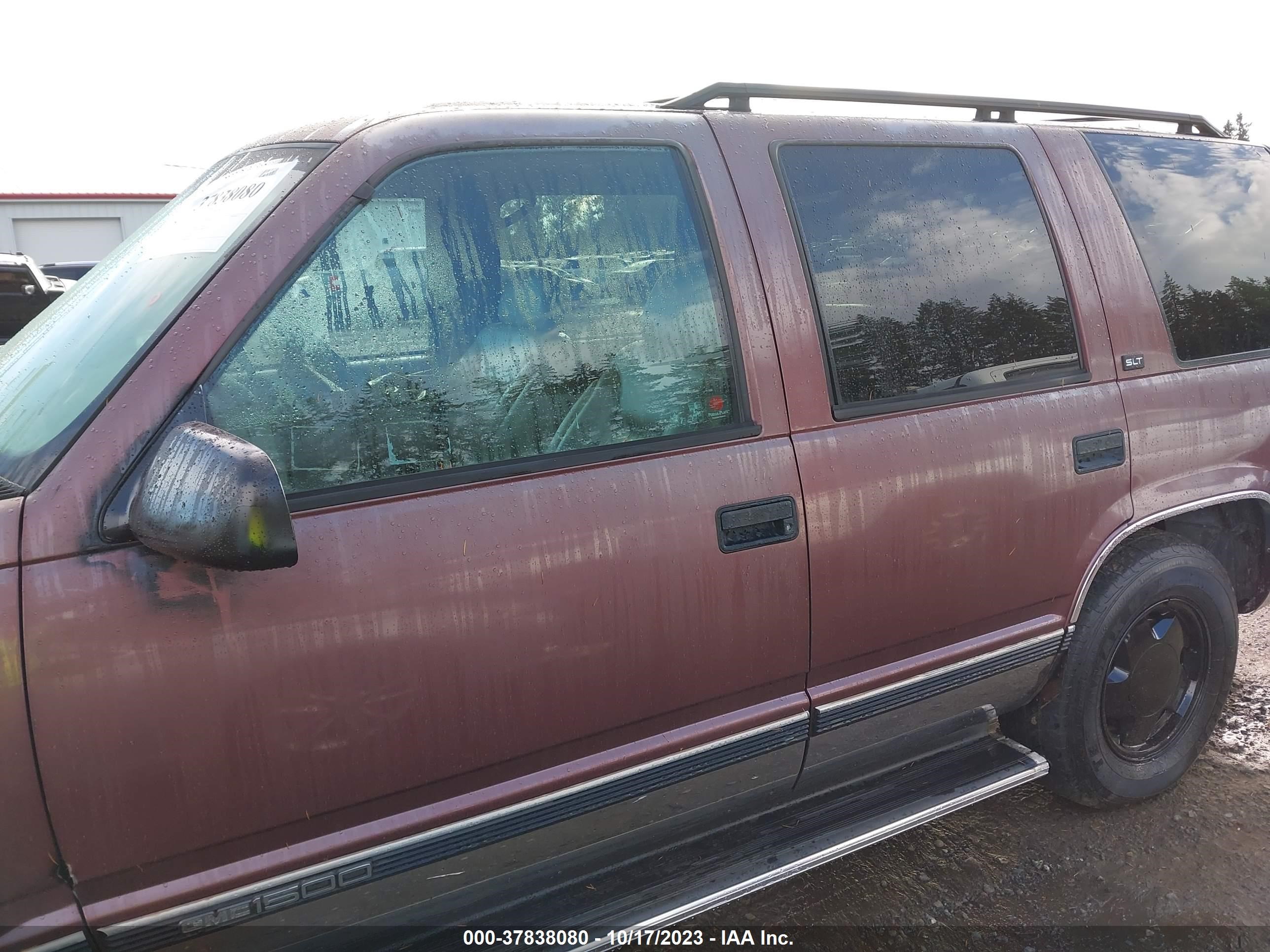 Photo 12 VIN: 1GKEK13R7TJ739837 - GMC YUKON 