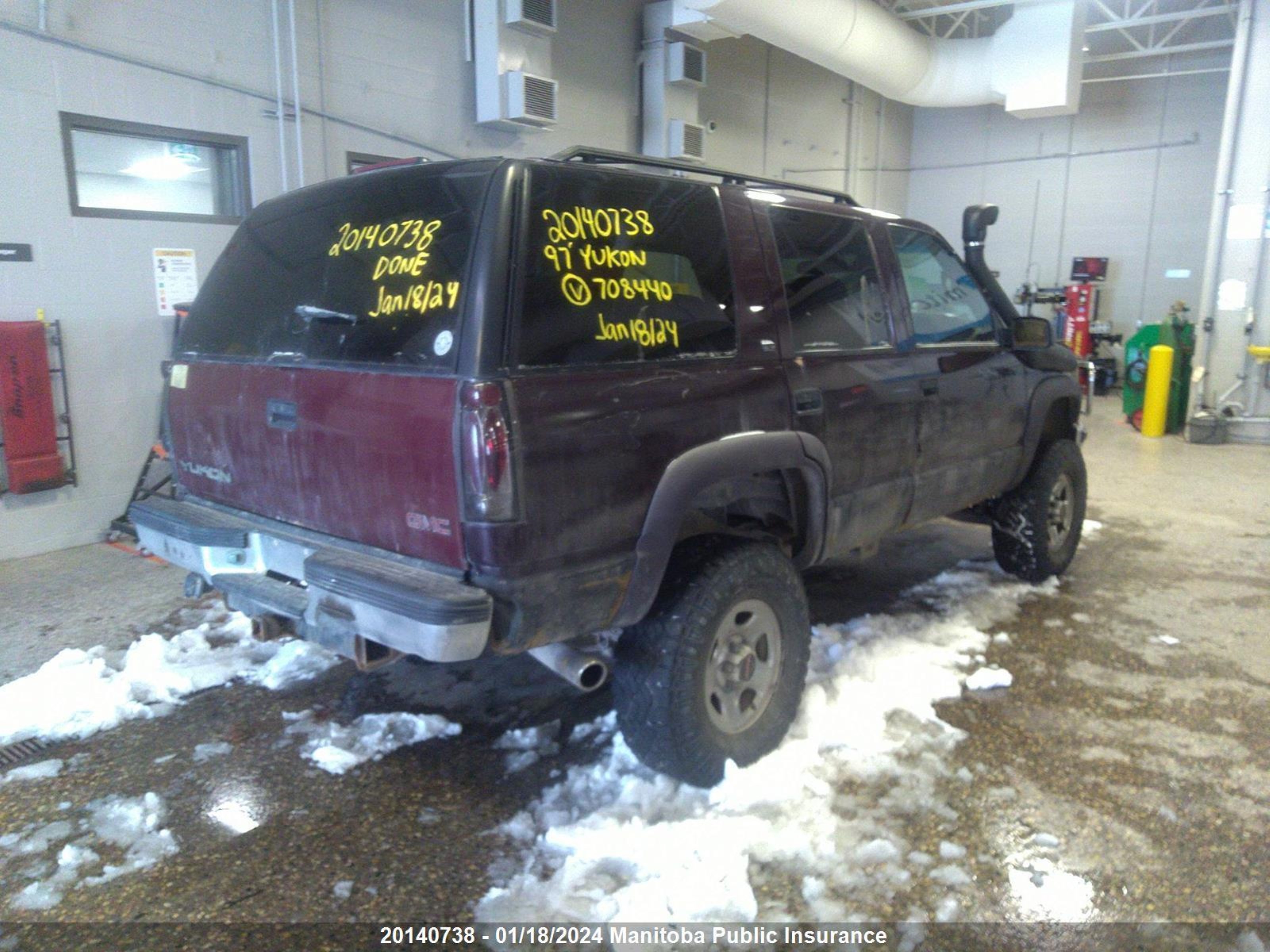 Photo 3 VIN: 1GKEK13R8VJ708440 - GMC YUKON 