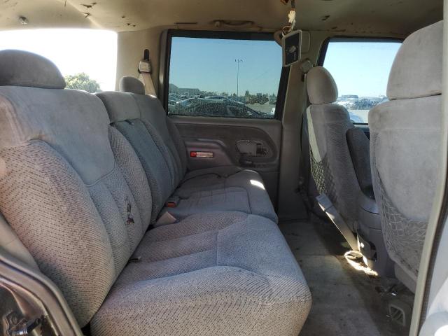 Photo 10 VIN: 1GKEK13R9XJ721880 - GMC YUKON 