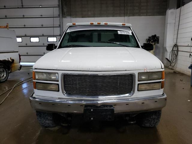 Photo 4 VIN: 1GKEK13RXXJ737991 - GMC YUKON 