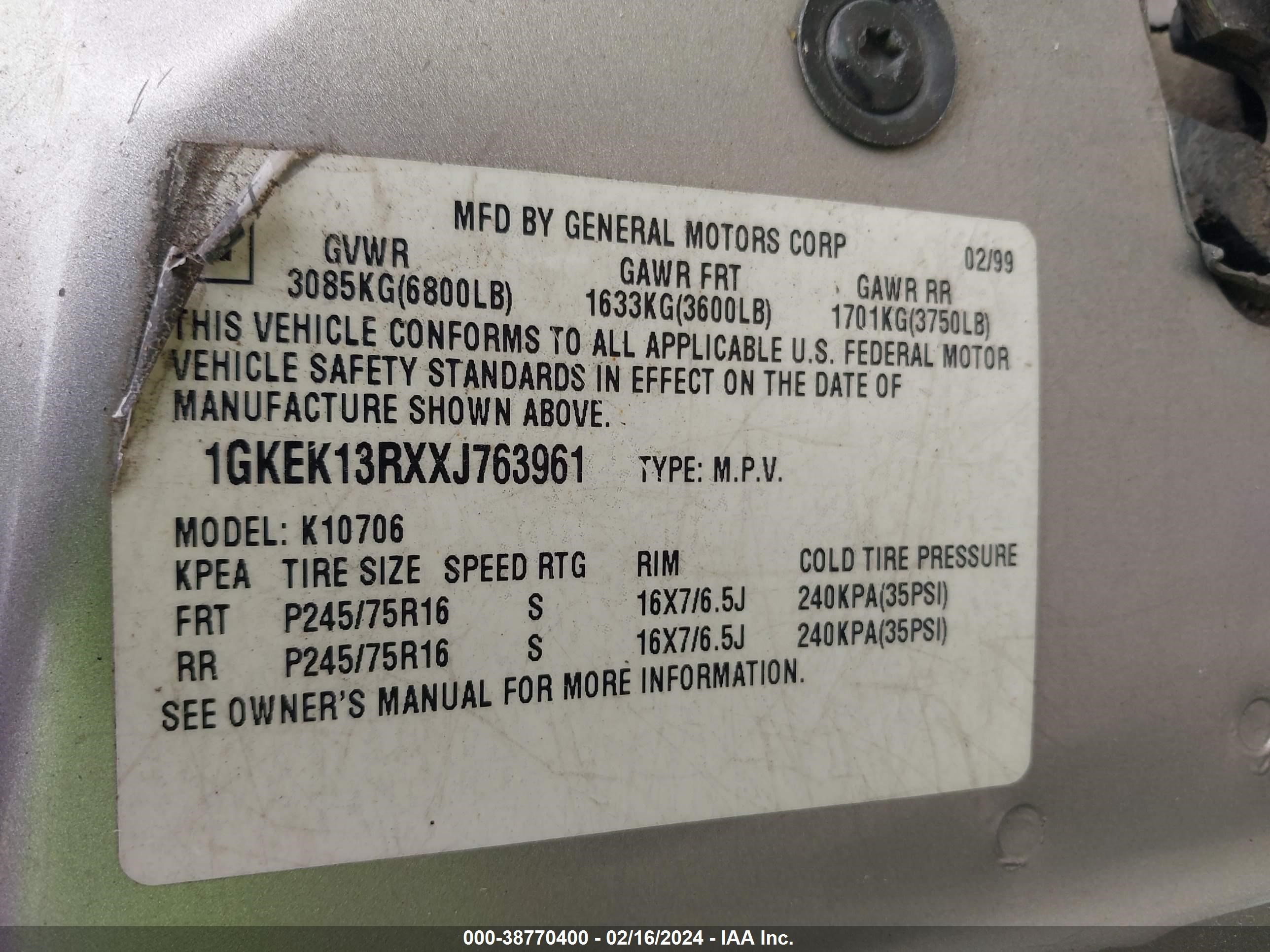 Photo 8 VIN: 1GKEK13RXXJ763961 - GMC YUKON 