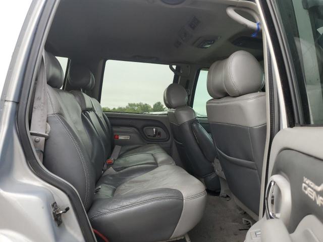 Photo 10 VIN: 1GKEK13RXYR110436 - GMC YUKON DENA 