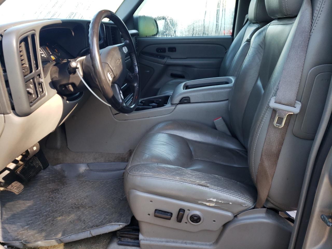 Photo 6 VIN: 1GKEK13T05J256964 - GMC YUKON 