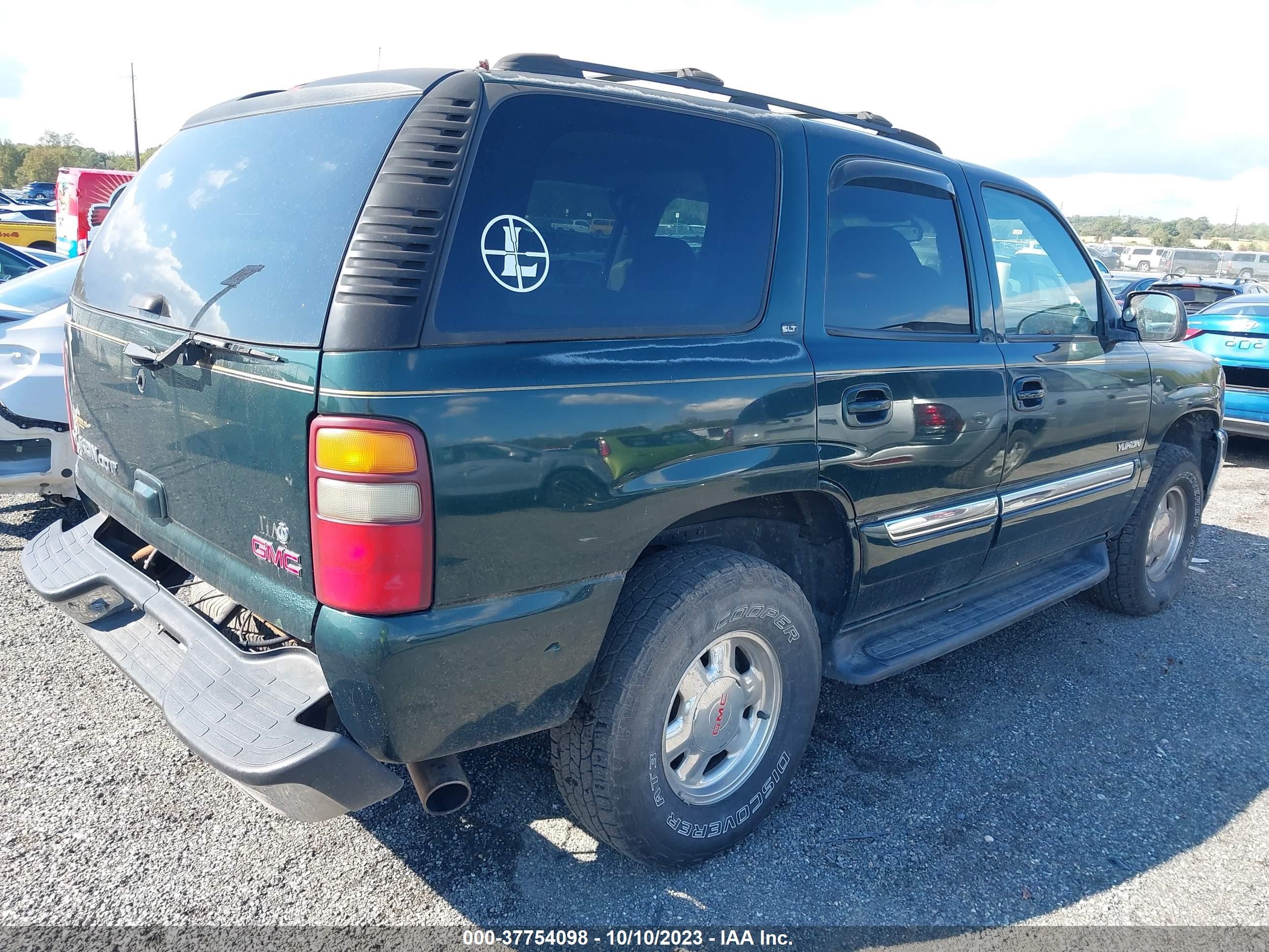 Photo 3 VIN: 1GKEK13T21J294156 - GMC YUKON 