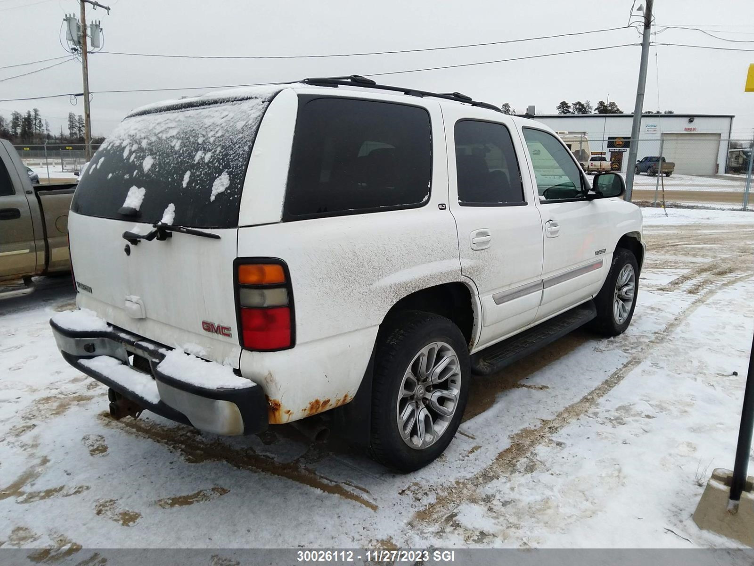 Photo 3 VIN: 1GKEK13T36J152213 - GMC YUKON 