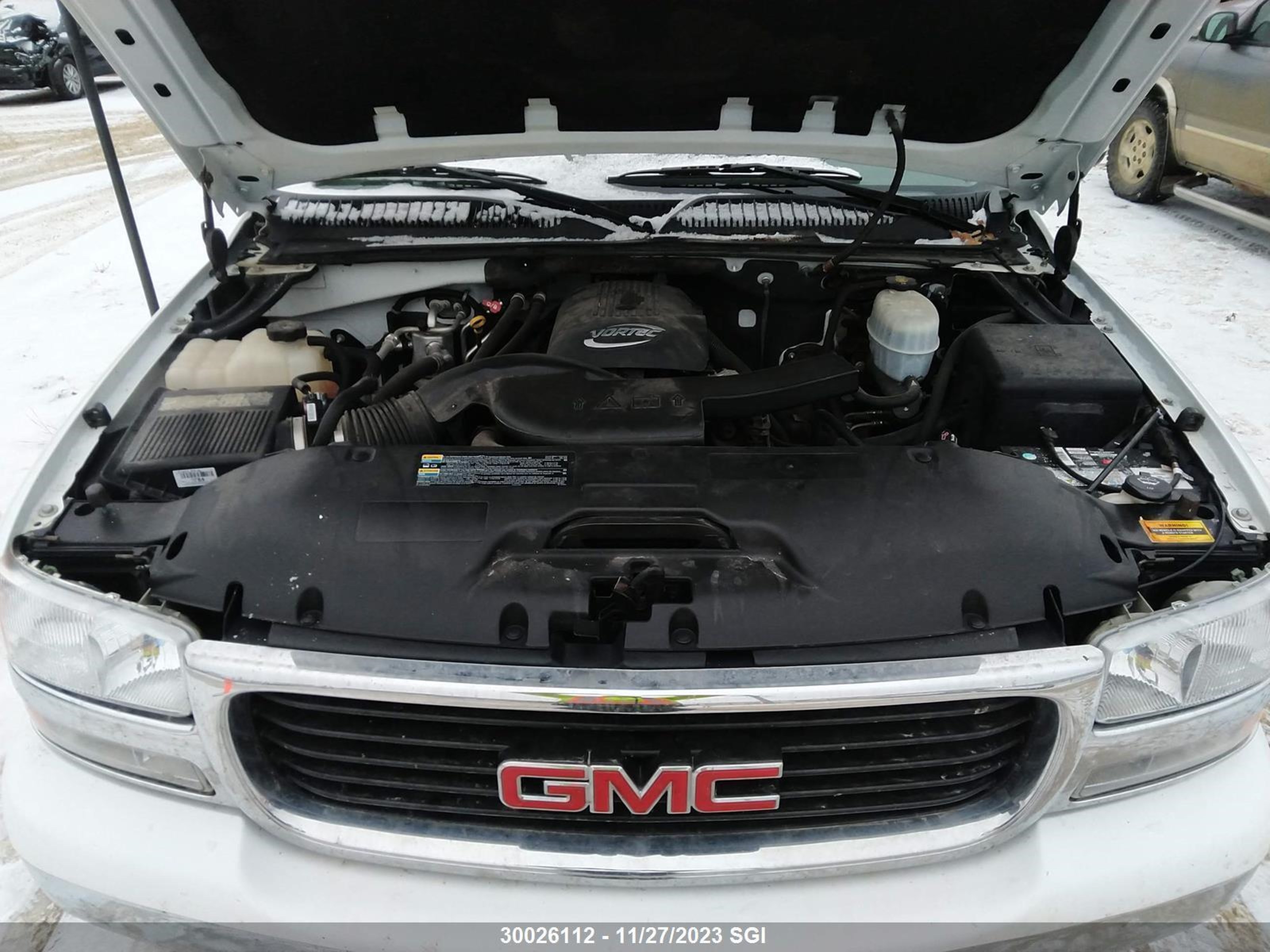 Photo 9 VIN: 1GKEK13T36J152213 - GMC YUKON 