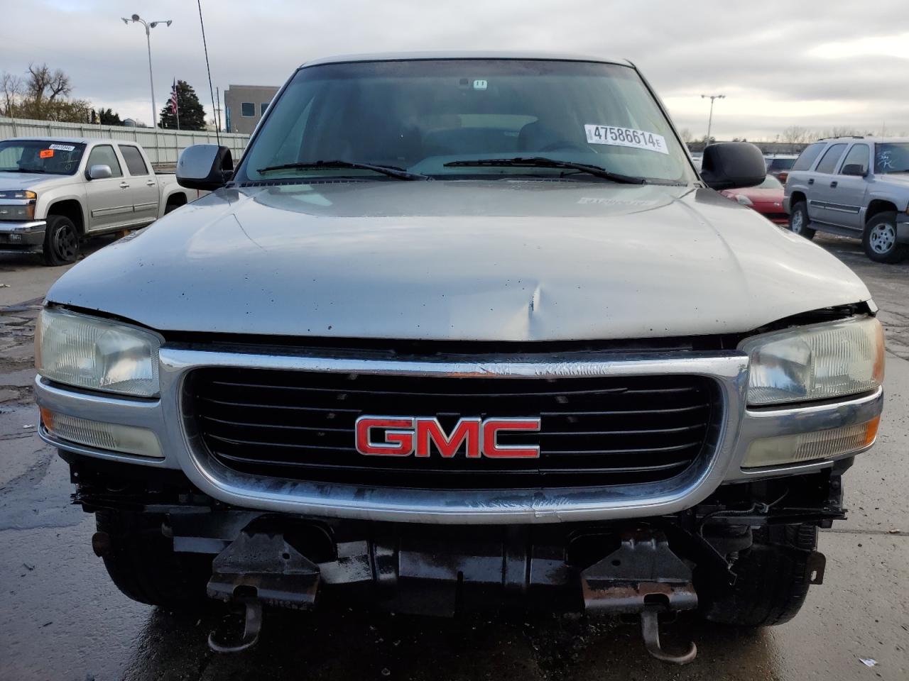 Photo 4 VIN: 1GKEK13T51J101871 - GMC YUKON 