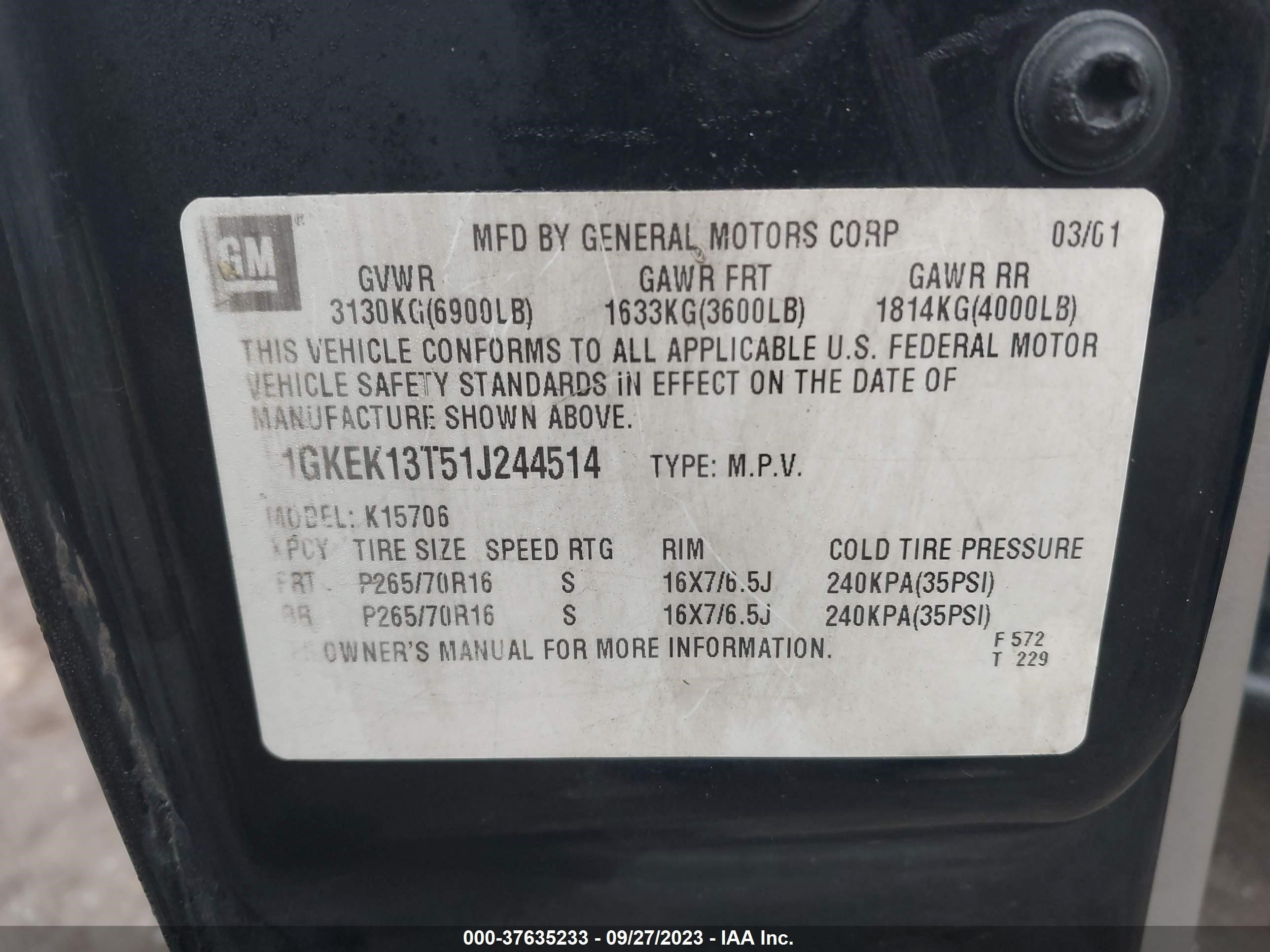 Photo 8 VIN: 1GKEK13T51J244514 - GMC YUKON 