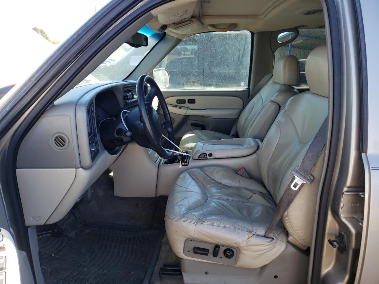 Photo 6 VIN: 1GKEK13T51J307028 - GMC YUKON 