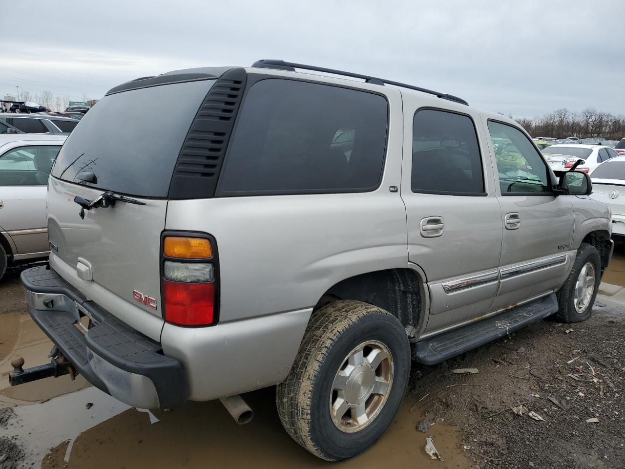 Photo 2 VIN: 1GKEK13T56R117092 - GMC YUKON 