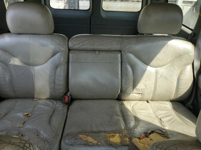 Photo 9 VIN: 1GKEK13T5YJ173986 - GMC YUKON 