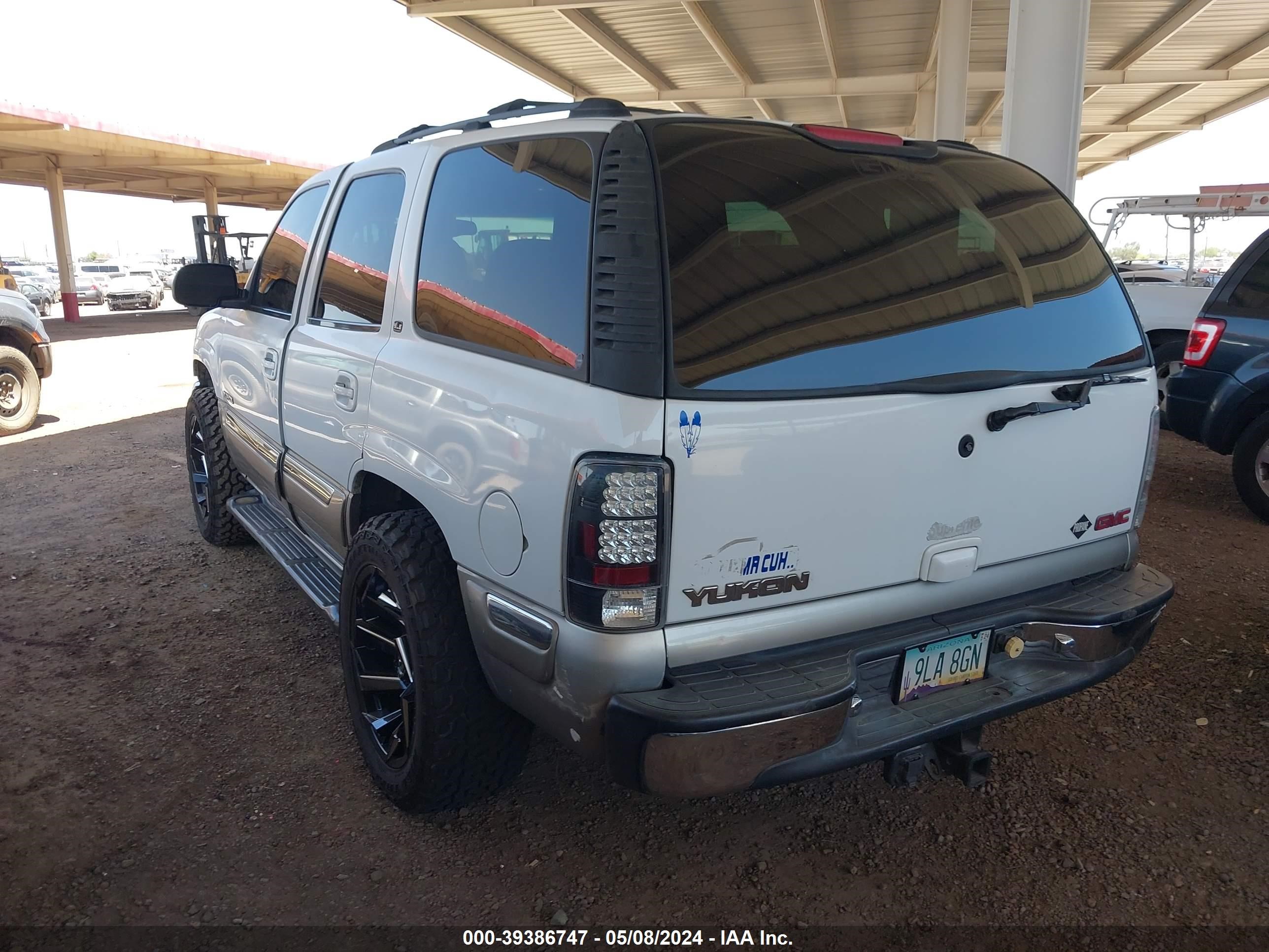 Photo 2 VIN: 1GKEK13T61J160766 - GMC YUKON 