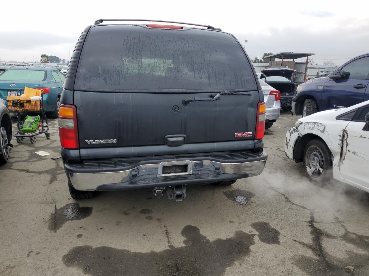 Photo 5 VIN: 1GKEK13T63J335231 - GMC YUKON 