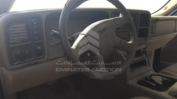 Photo 9 VIN: 1GKEK13T75J185018 - GMC YUKON 