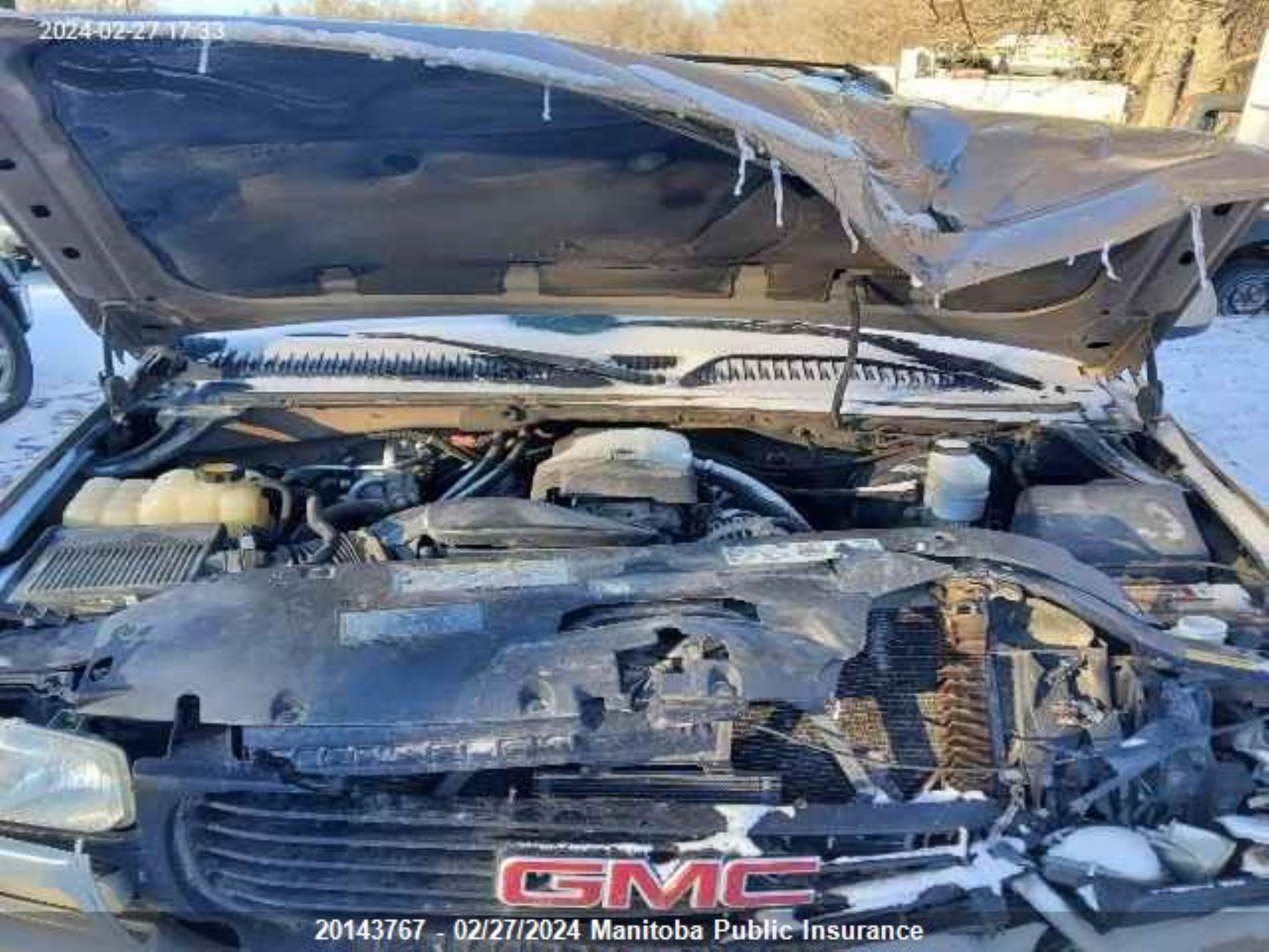 Photo 9 VIN: 1GKEK13T7YJ121730 - GMC YUKON 