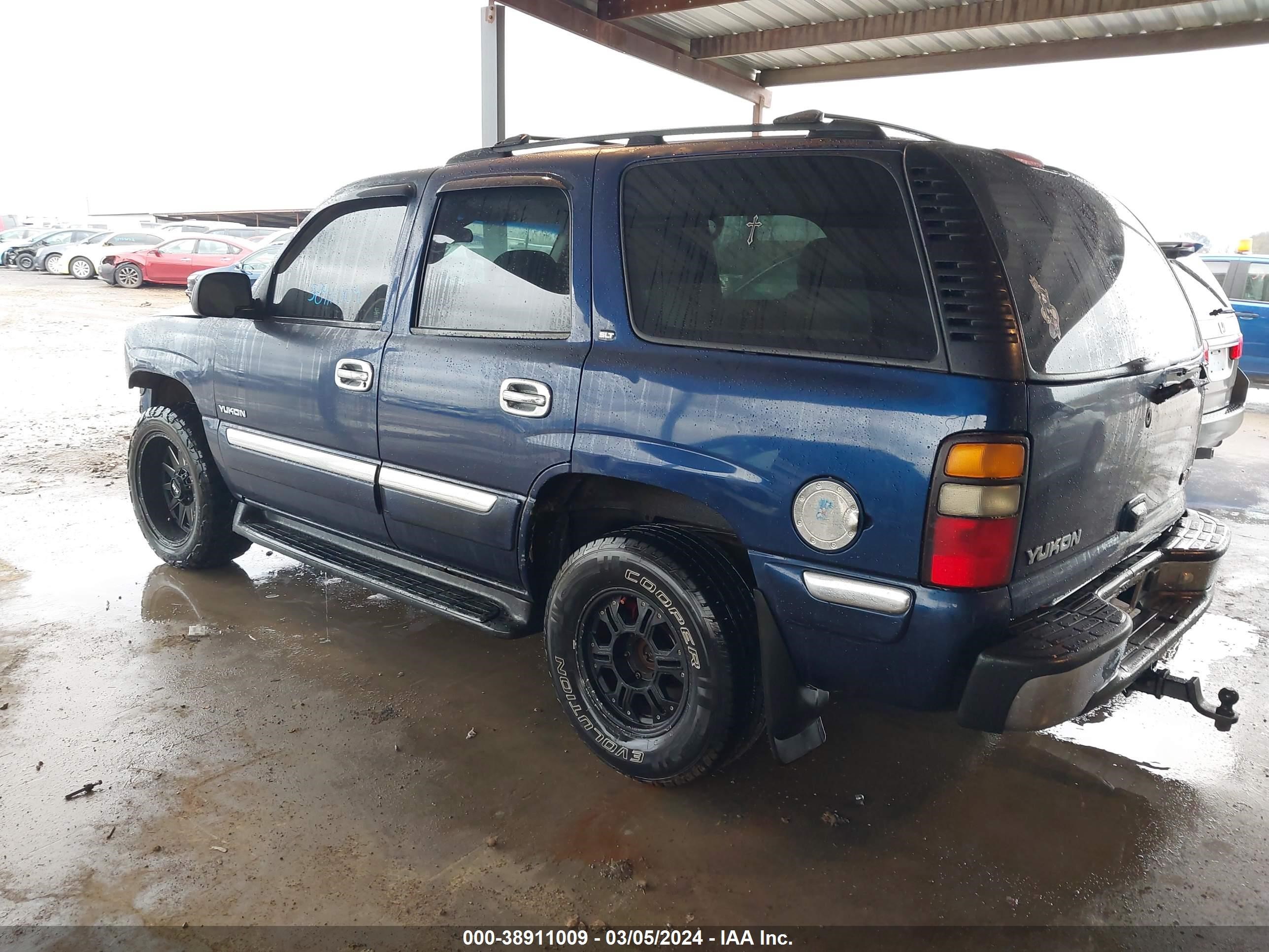 Photo 2 VIN: 1GKEK13T81R177800 - GMC YUKON 