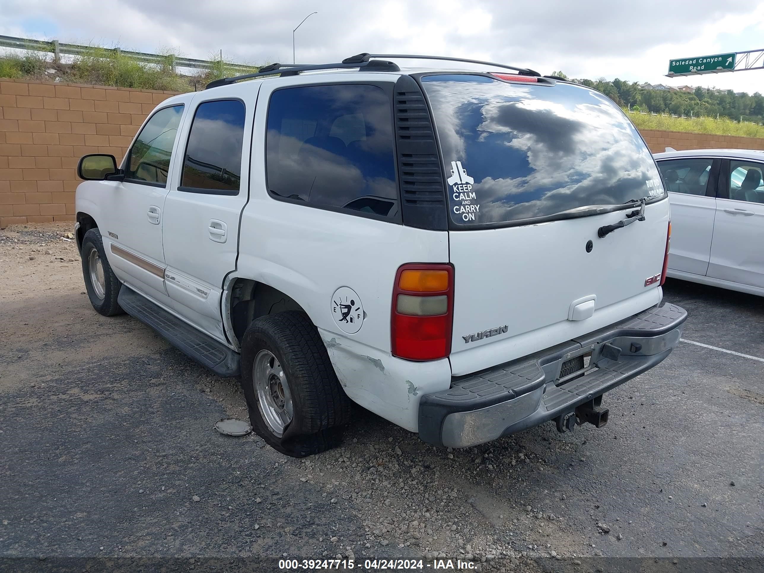 Photo 2 VIN: 1GKEK13T83J343251 - GMC YUKON 