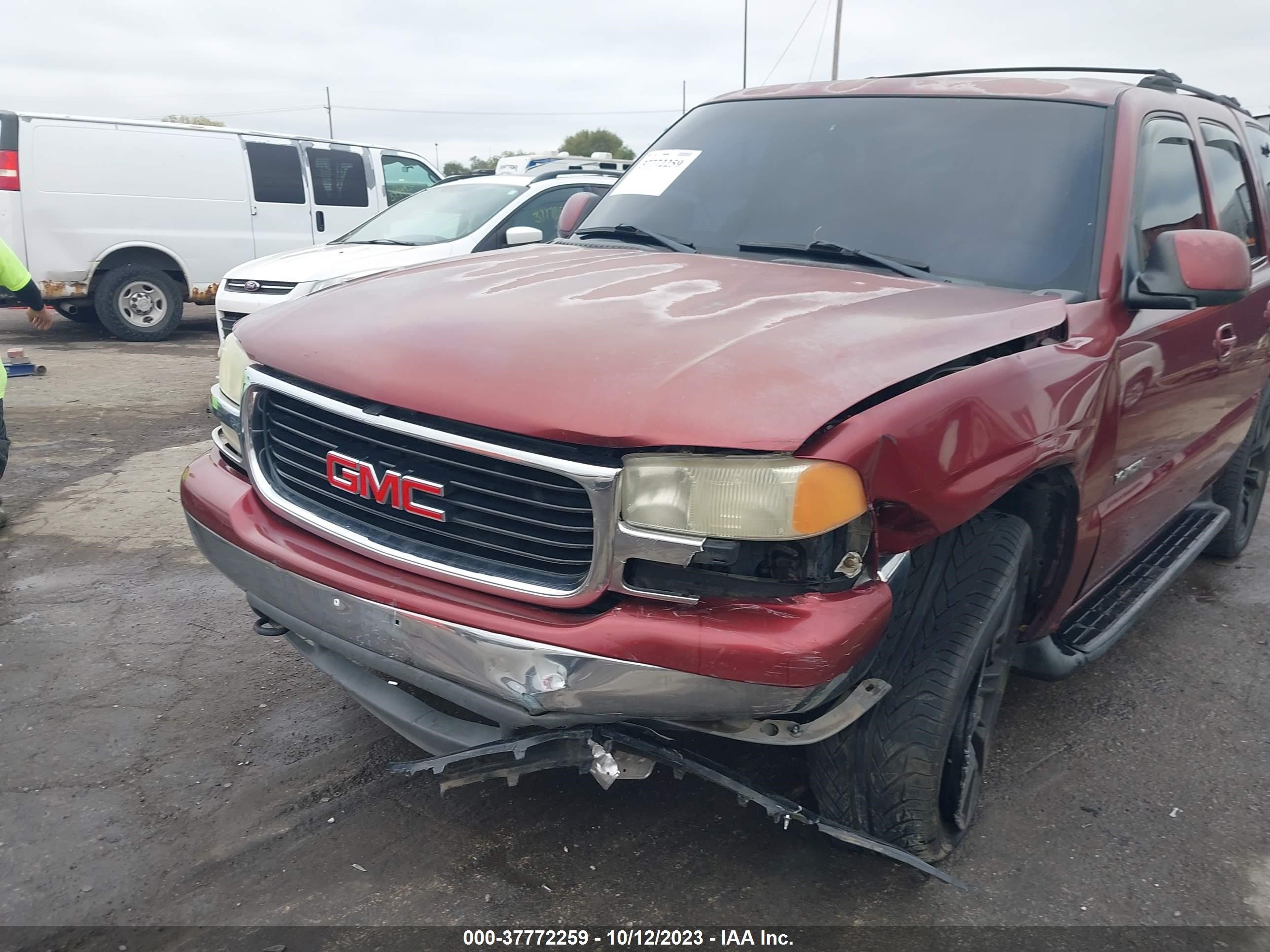 Photo 5 VIN: 1GKEK13T91R137810 - GMC YUKON 