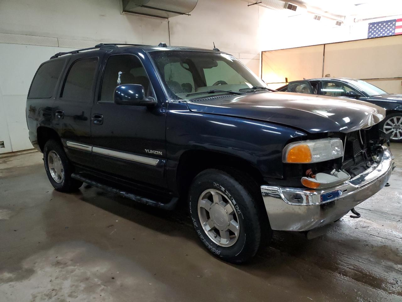 Photo 3 VIN: 1GKEK13TX5J158878 - GMC YUKON 