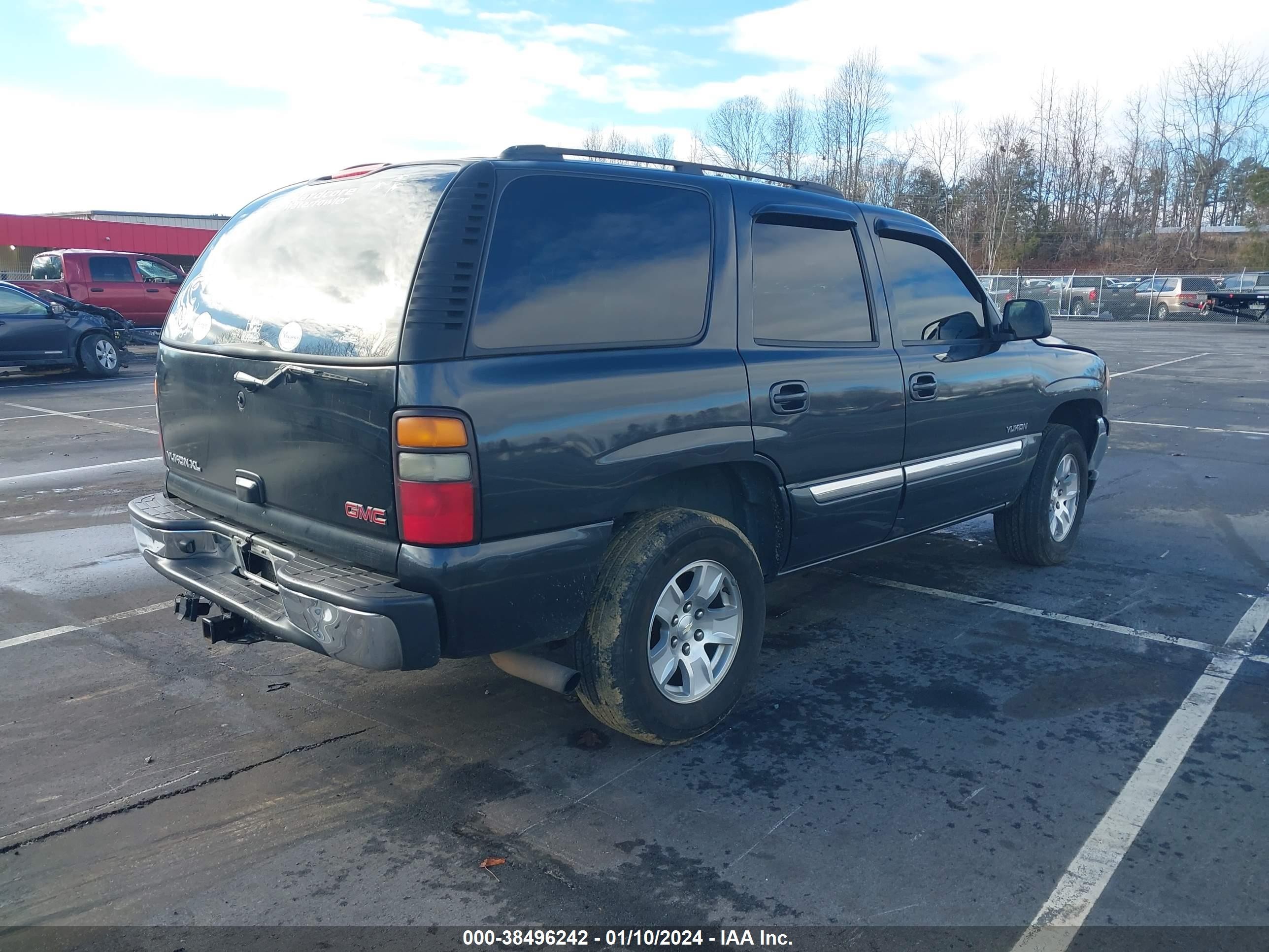 Photo 3 VIN: 1GKEK13TX5J259709 - GMC YUKON 