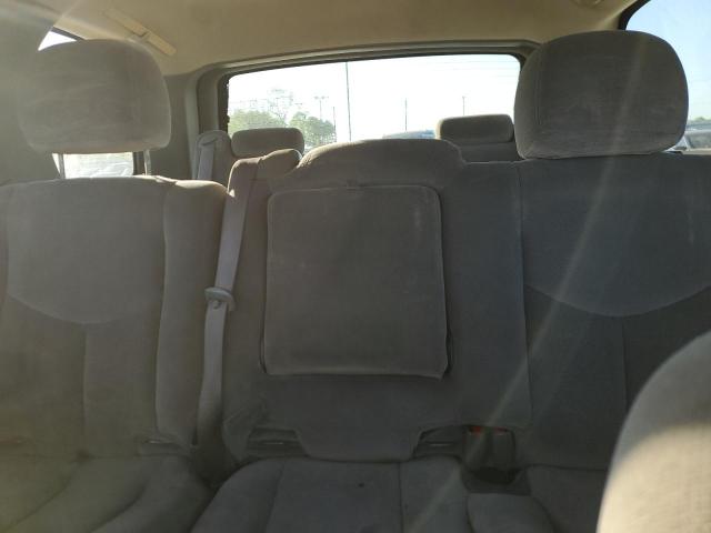 Photo 9 VIN: 1GKEK13V04J115330 - GMC YUKON 