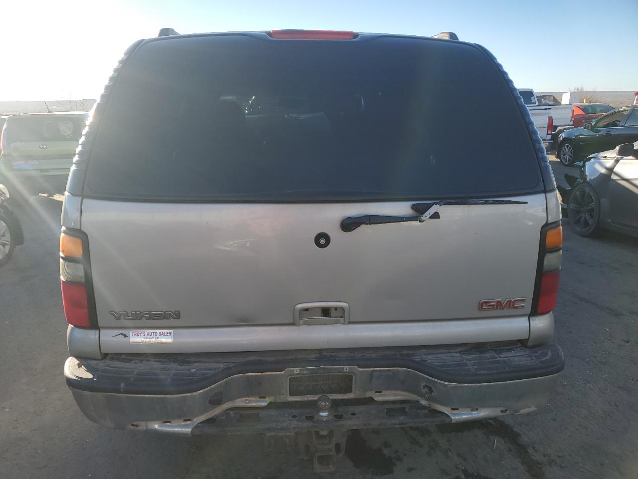 Photo 5 VIN: 1GKEK13V45J110911 - GMC YUKON 