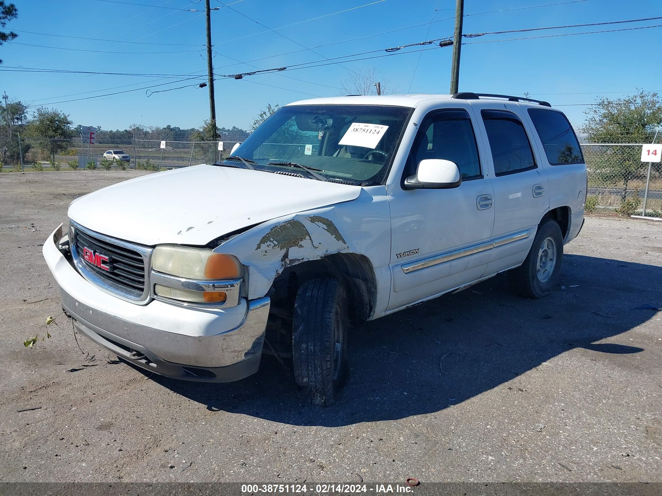 Photo 1 VIN: 1GKEK13VX4R166612 - GMC YUKON 