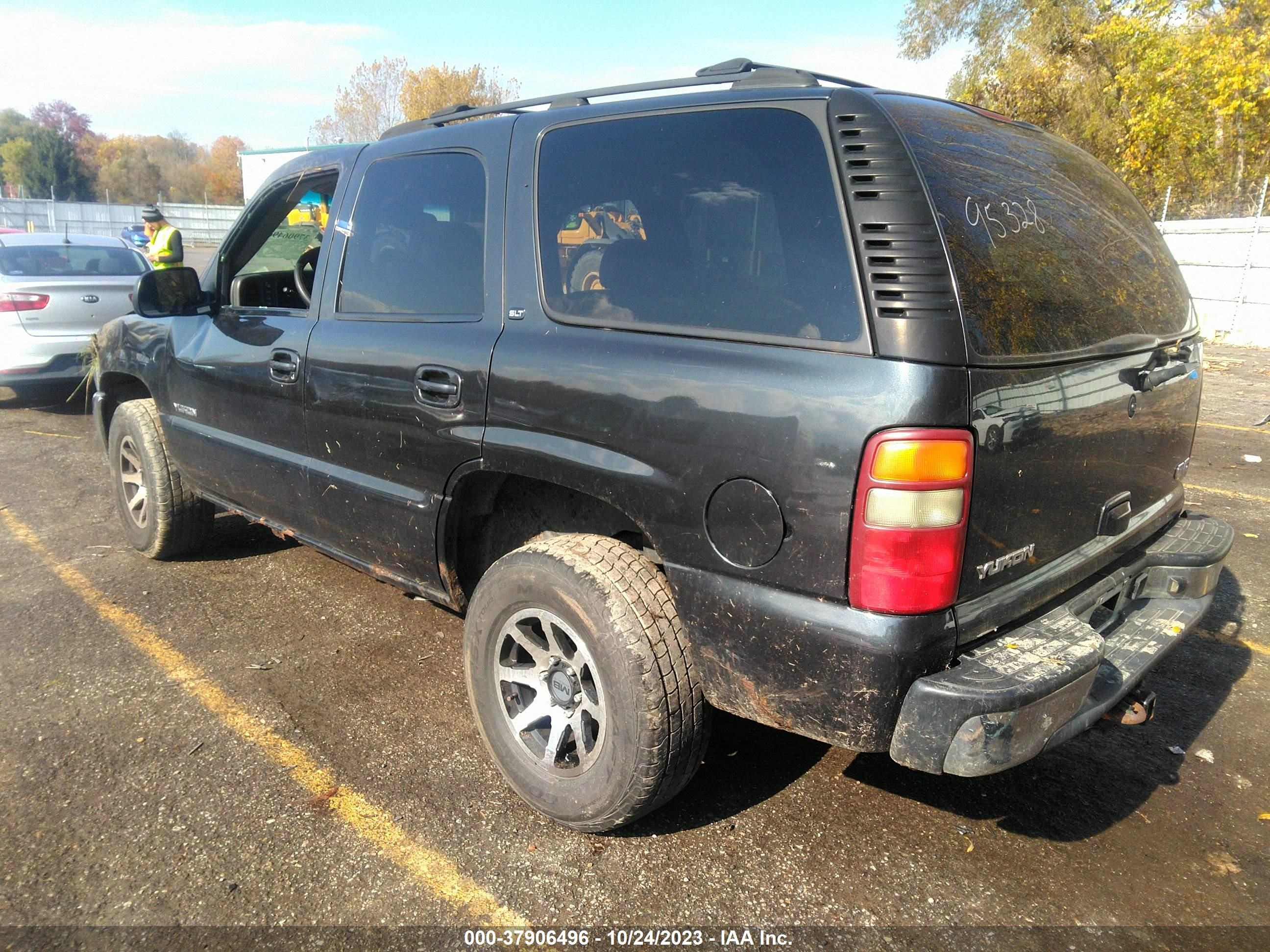 Photo 2 VIN: 1GKEK13Z03J295328 - GMC YUKON 