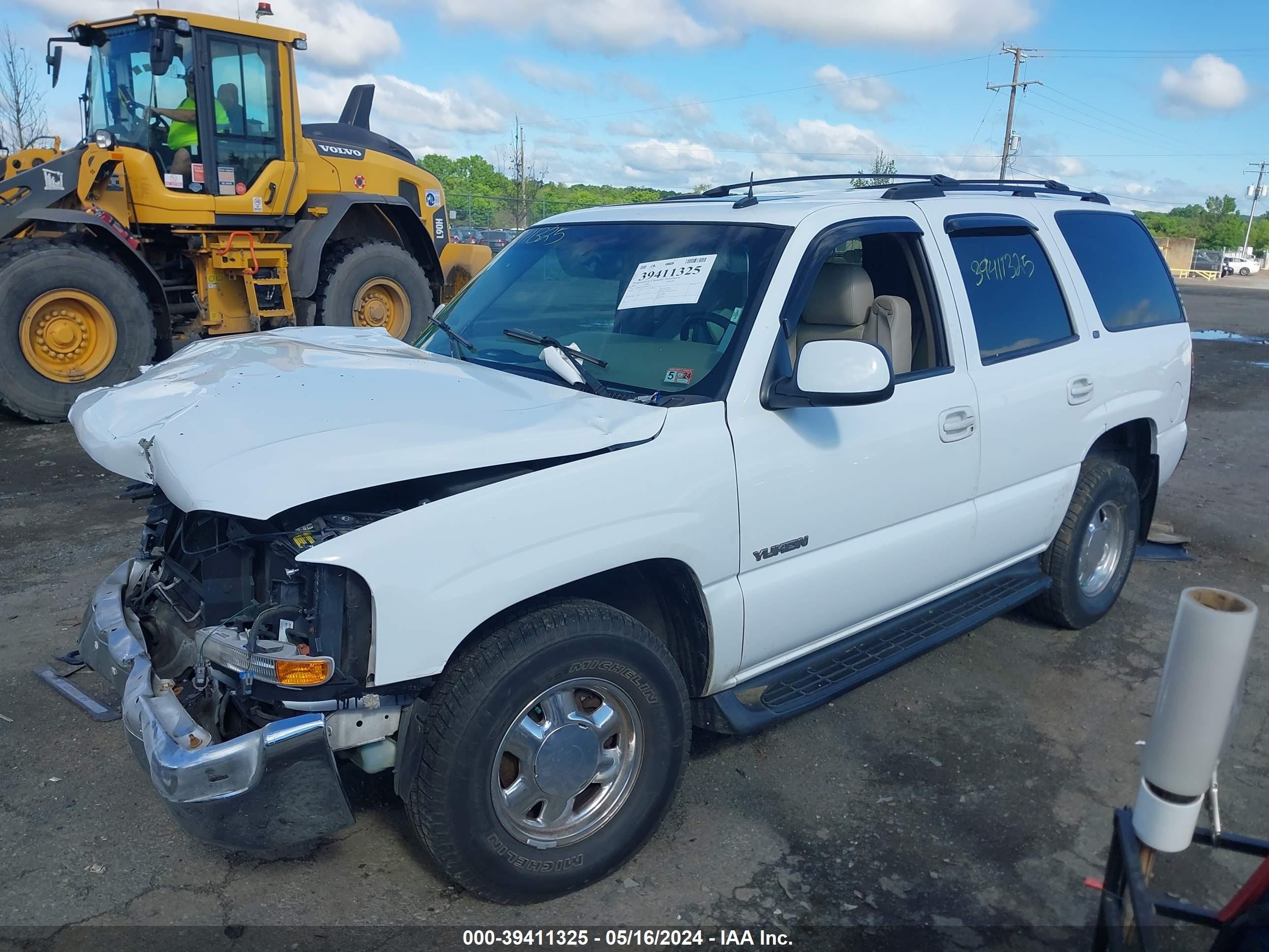 Photo 1 VIN: 1GKEK13Z03R180939 - GMC YUKON 