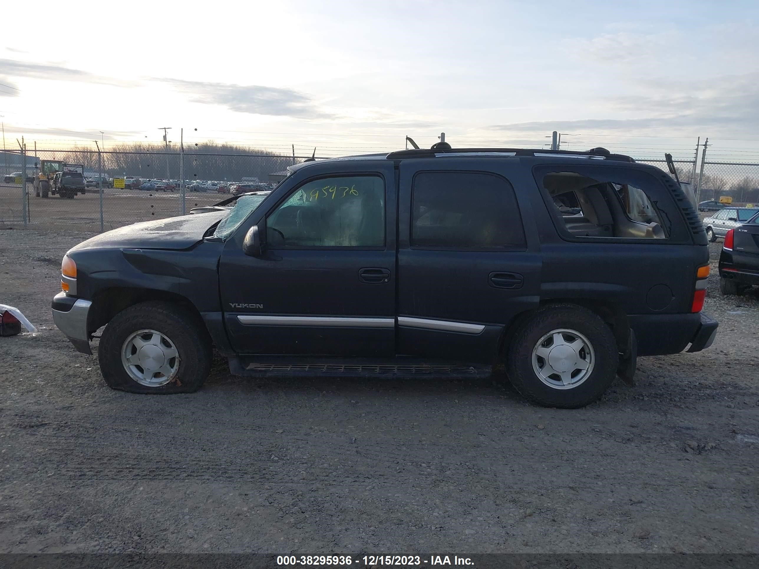 Photo 13 VIN: 1GKEK13Z05J241336 - GMC YUKON 