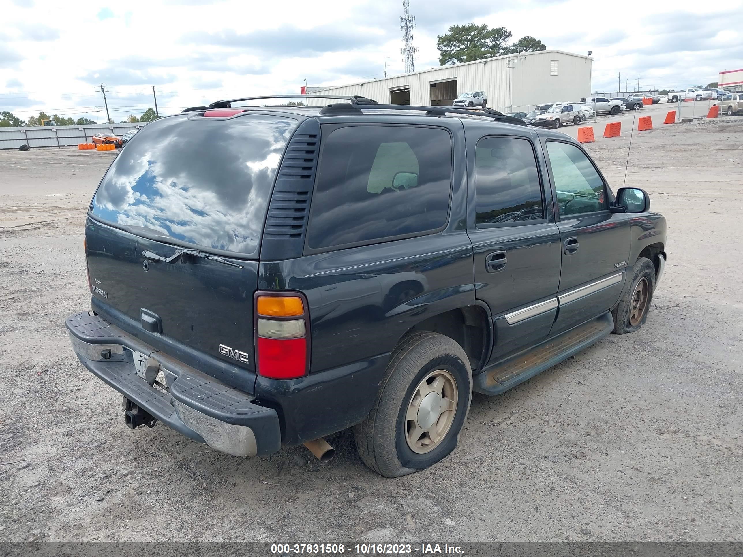 Photo 3 VIN: 1GKEK13Z14R209298 - GMC YUKON 