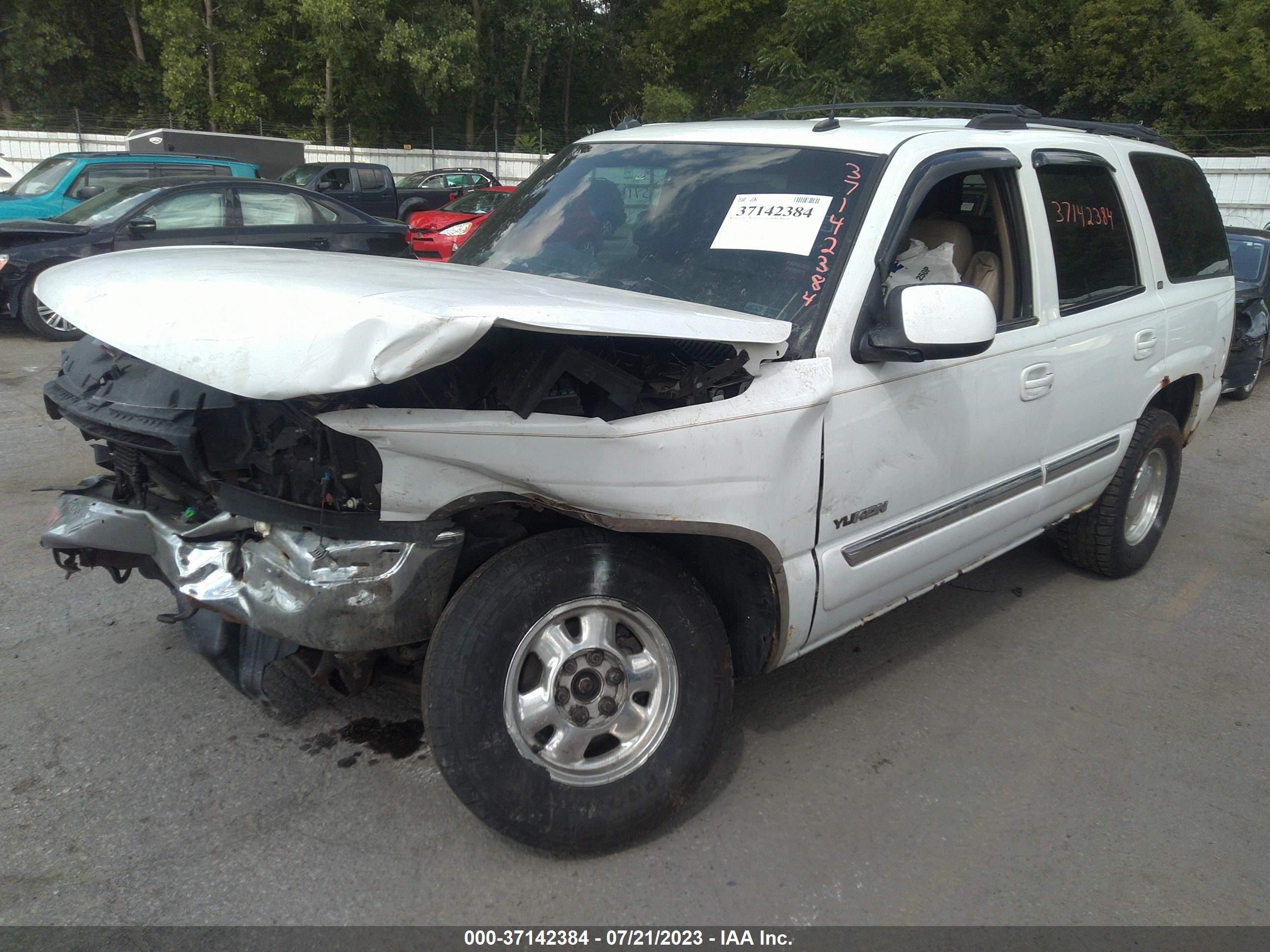 Photo 2 VIN: 1GKEK13Z33J162949 - GMC YUKON 