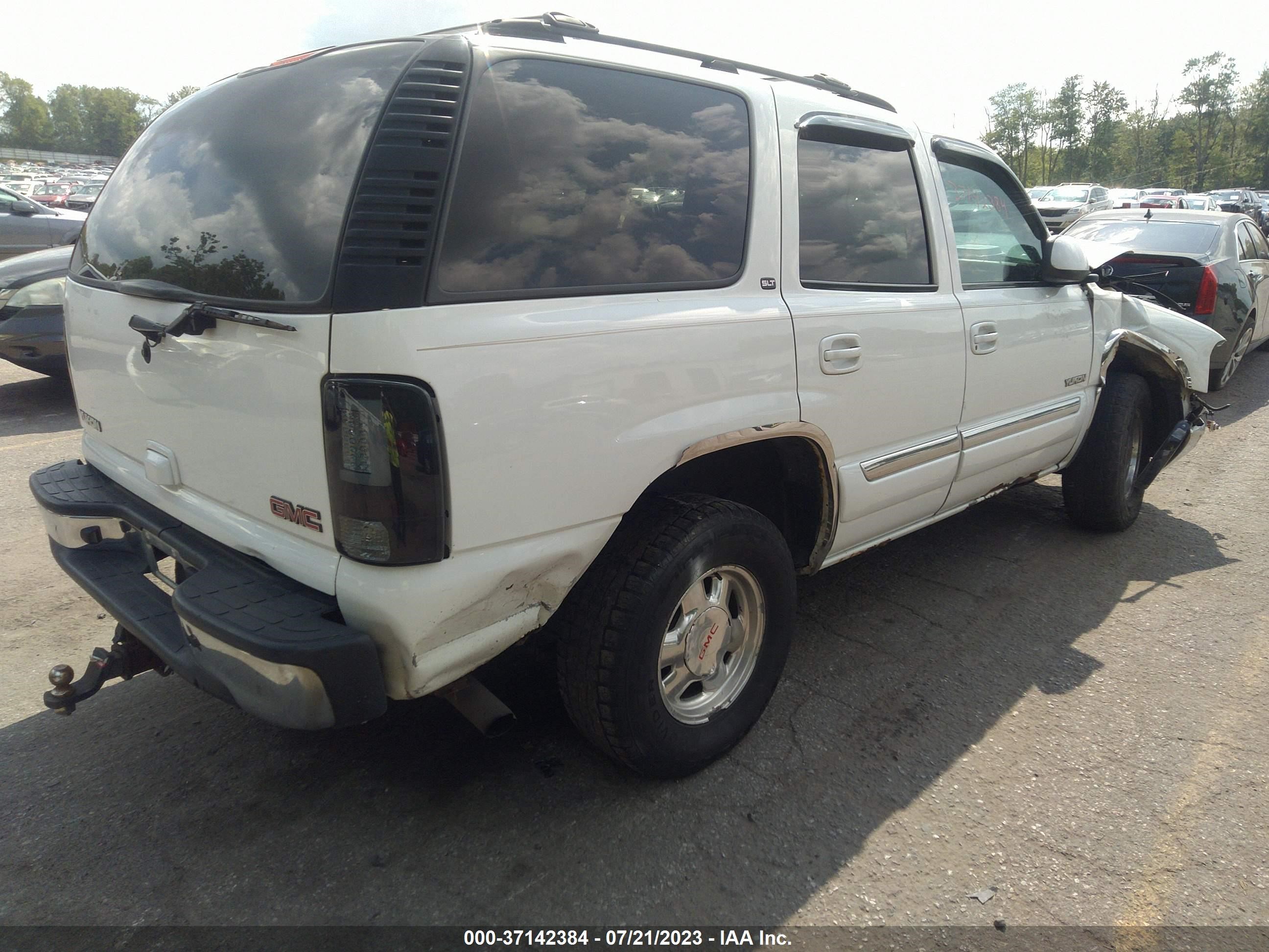 Photo 4 VIN: 1GKEK13Z33J162949 - GMC YUKON 