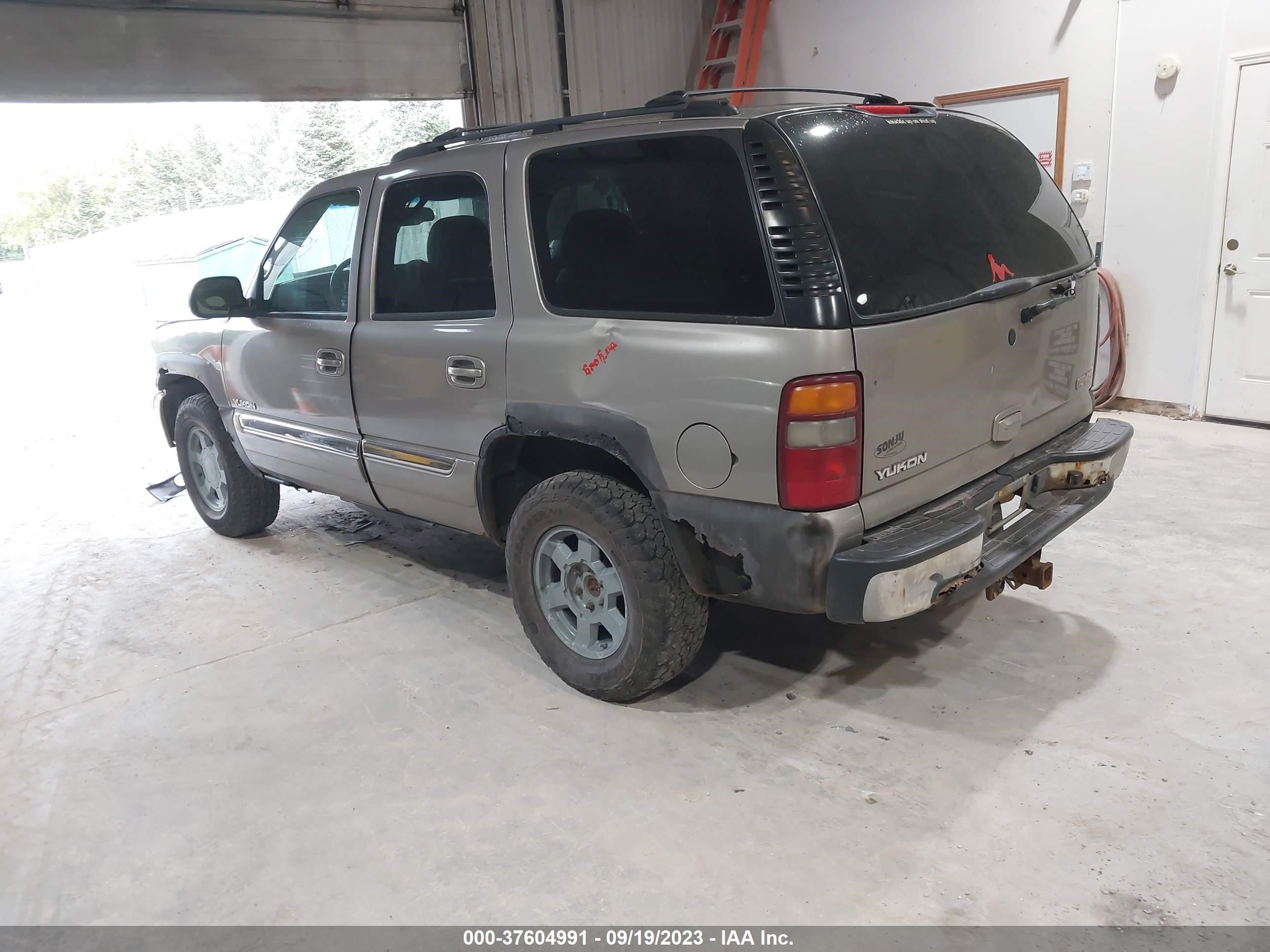 Photo 2 VIN: 1GKEK13Z43J343719 - GMC YUKON 