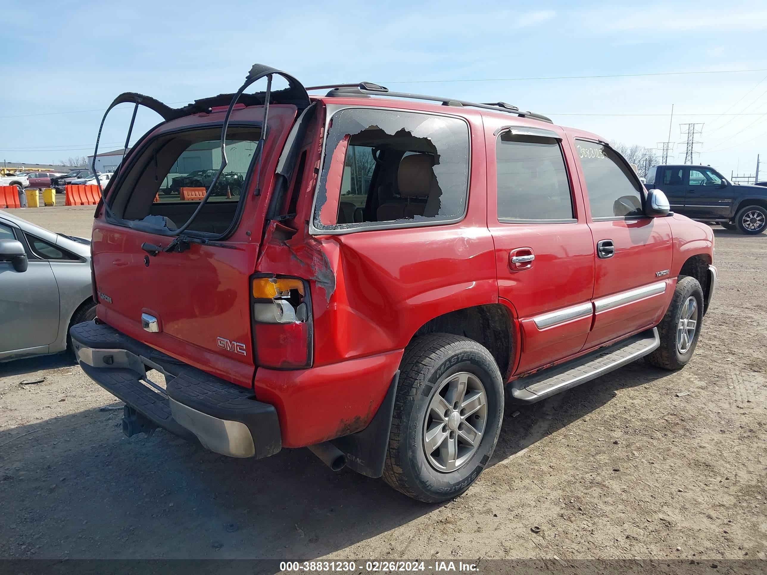 Photo 3 VIN: 1GKEK13Z44R278566 - GMC YUKON 