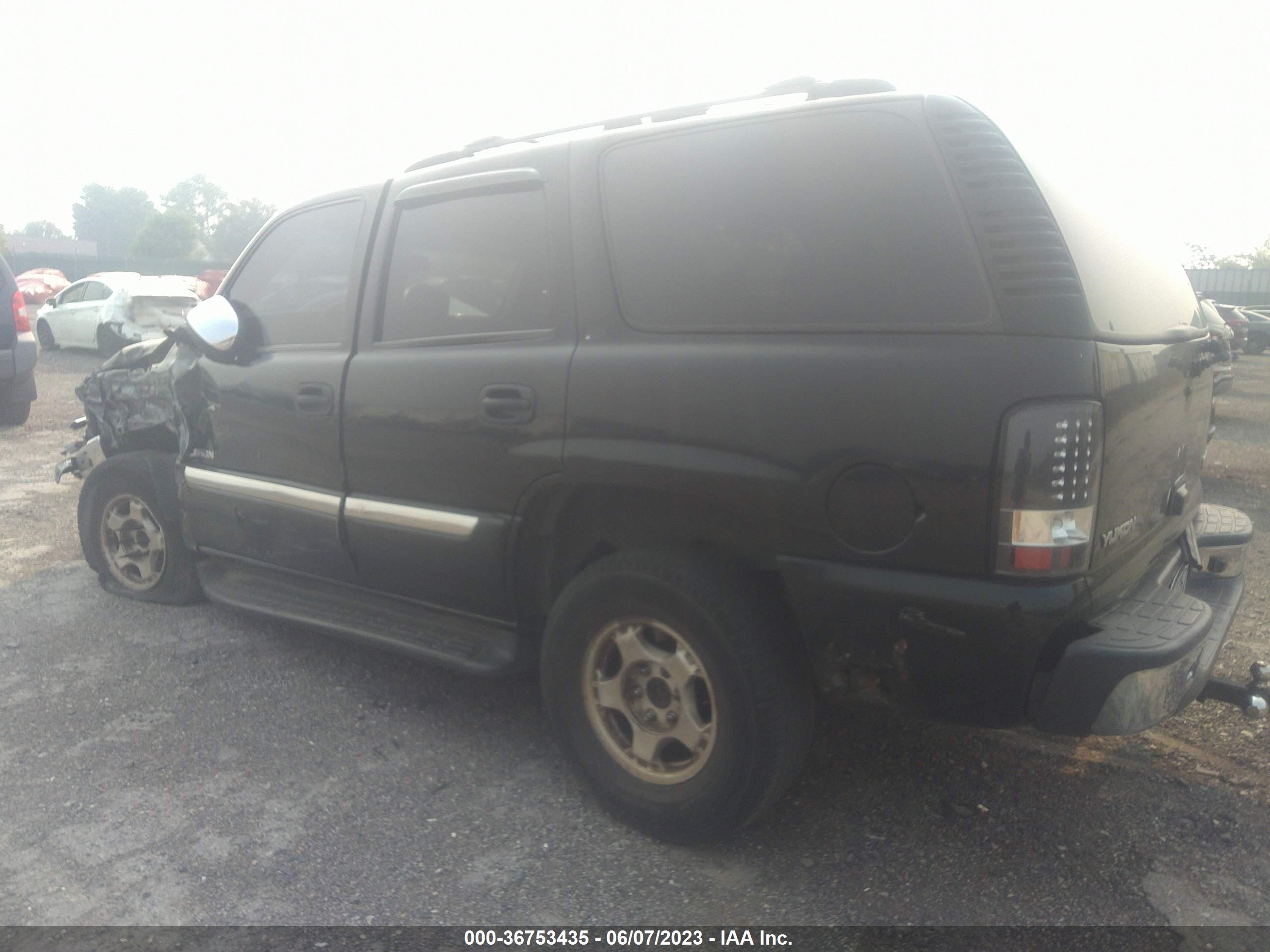 Photo 2 VIN: 1GKEK13Z53R218391 - GMC YUKON 