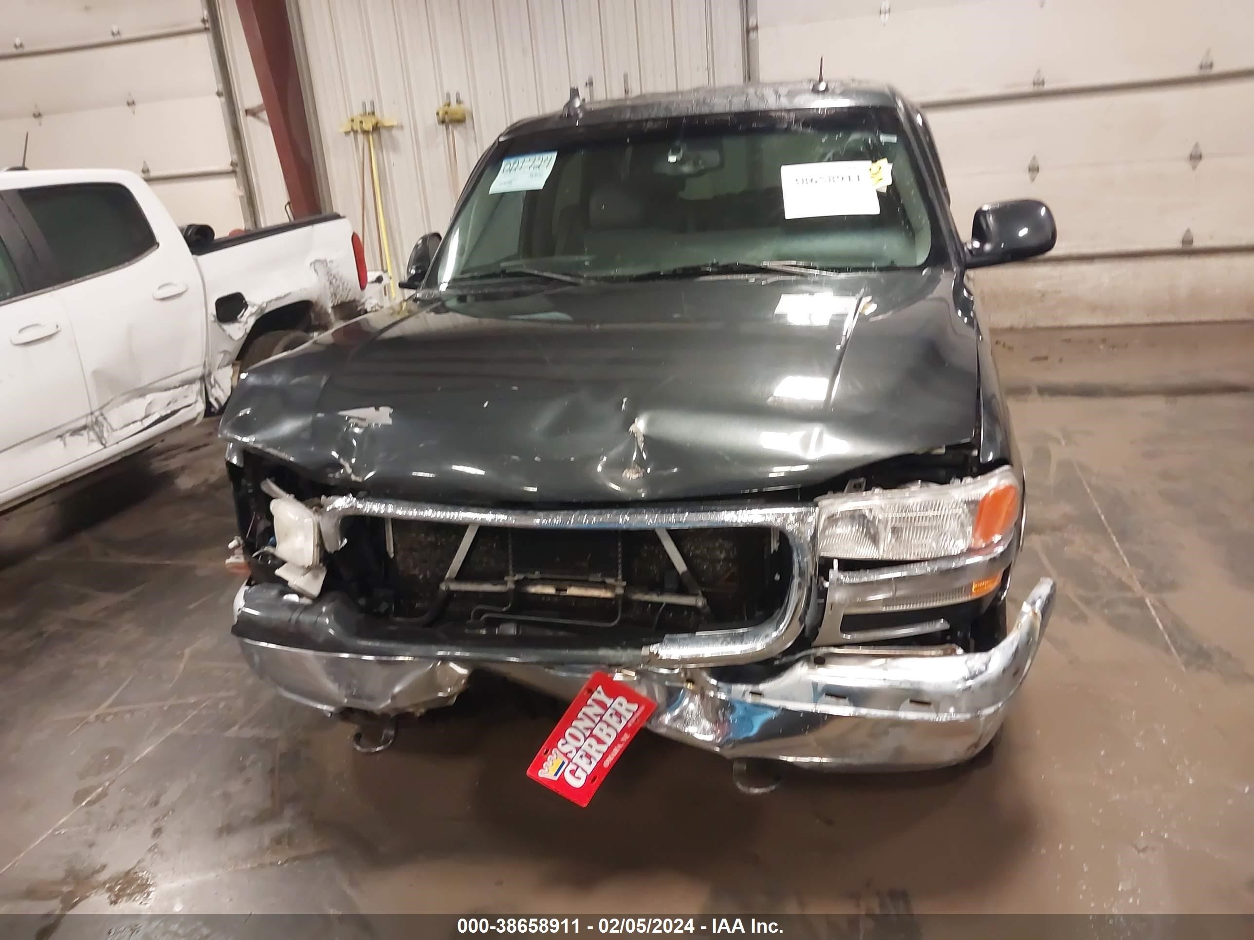 Photo 11 VIN: 1GKEK13Z73R115974 - GMC YUKON 