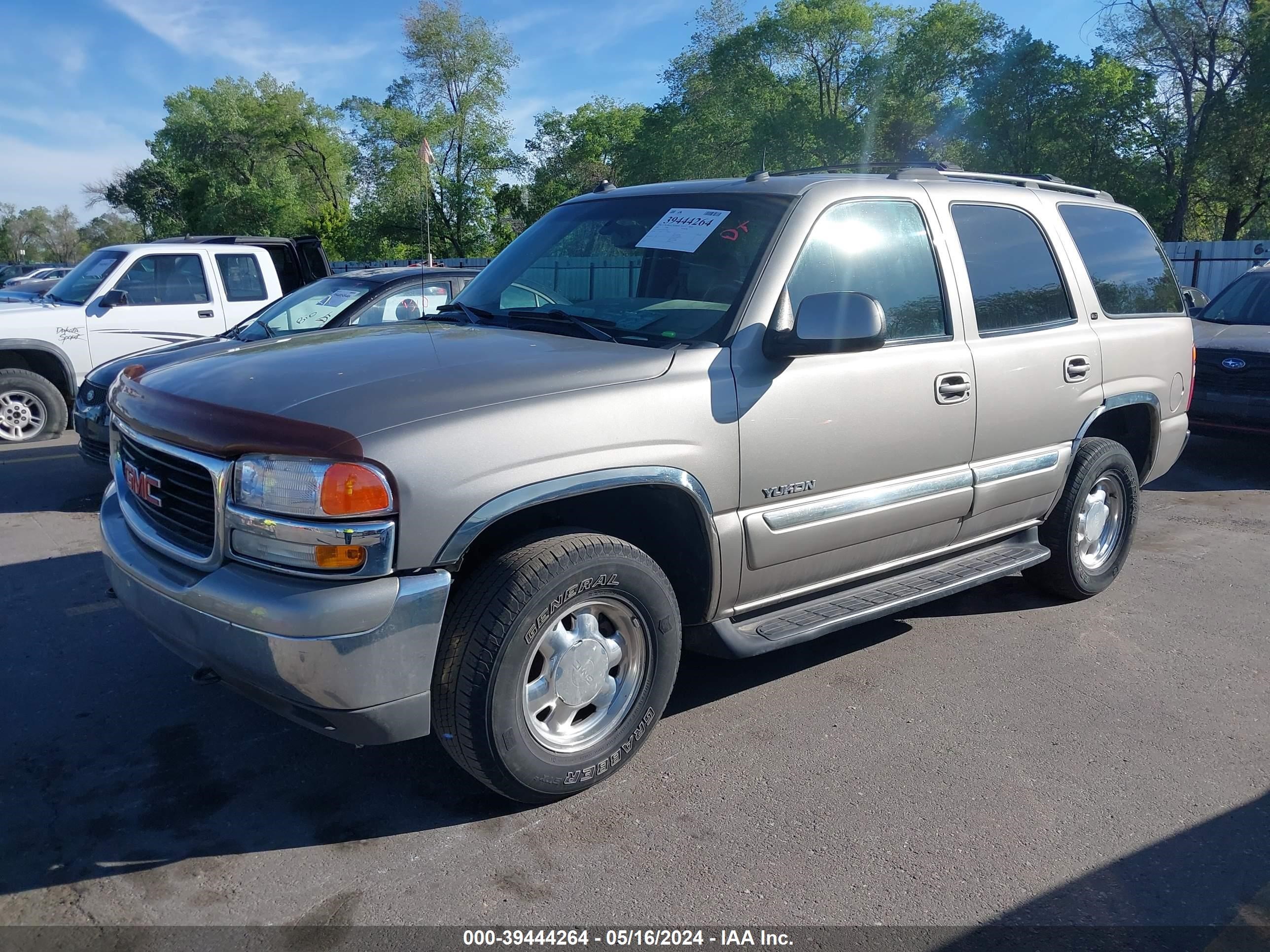 Photo 1 VIN: 1GKEK13Z83J177463 - GMC YUKON 