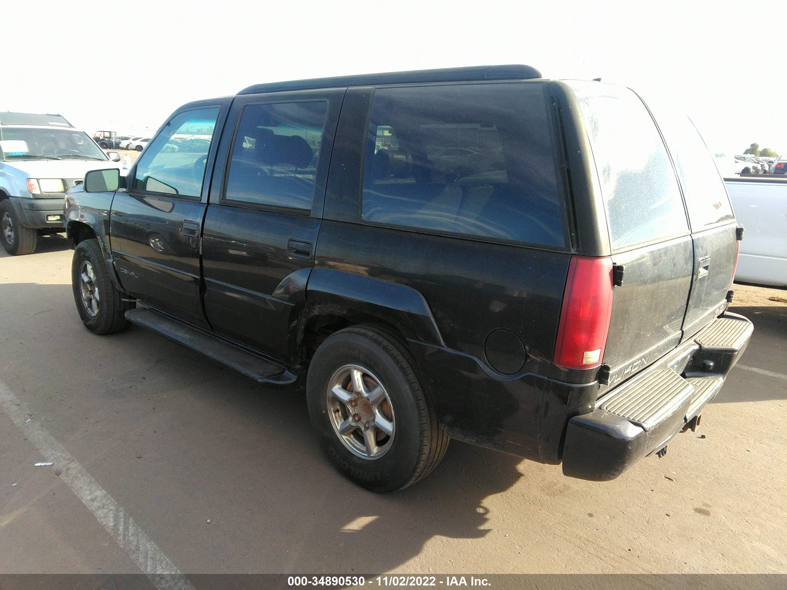 Photo 2 VIN: 1GKEK63R1YR230476 - GMC YUKON 