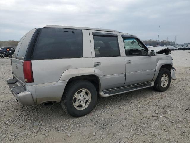 Photo 2 VIN: 1GKEK63R7YR206621 - GMC DENALI 