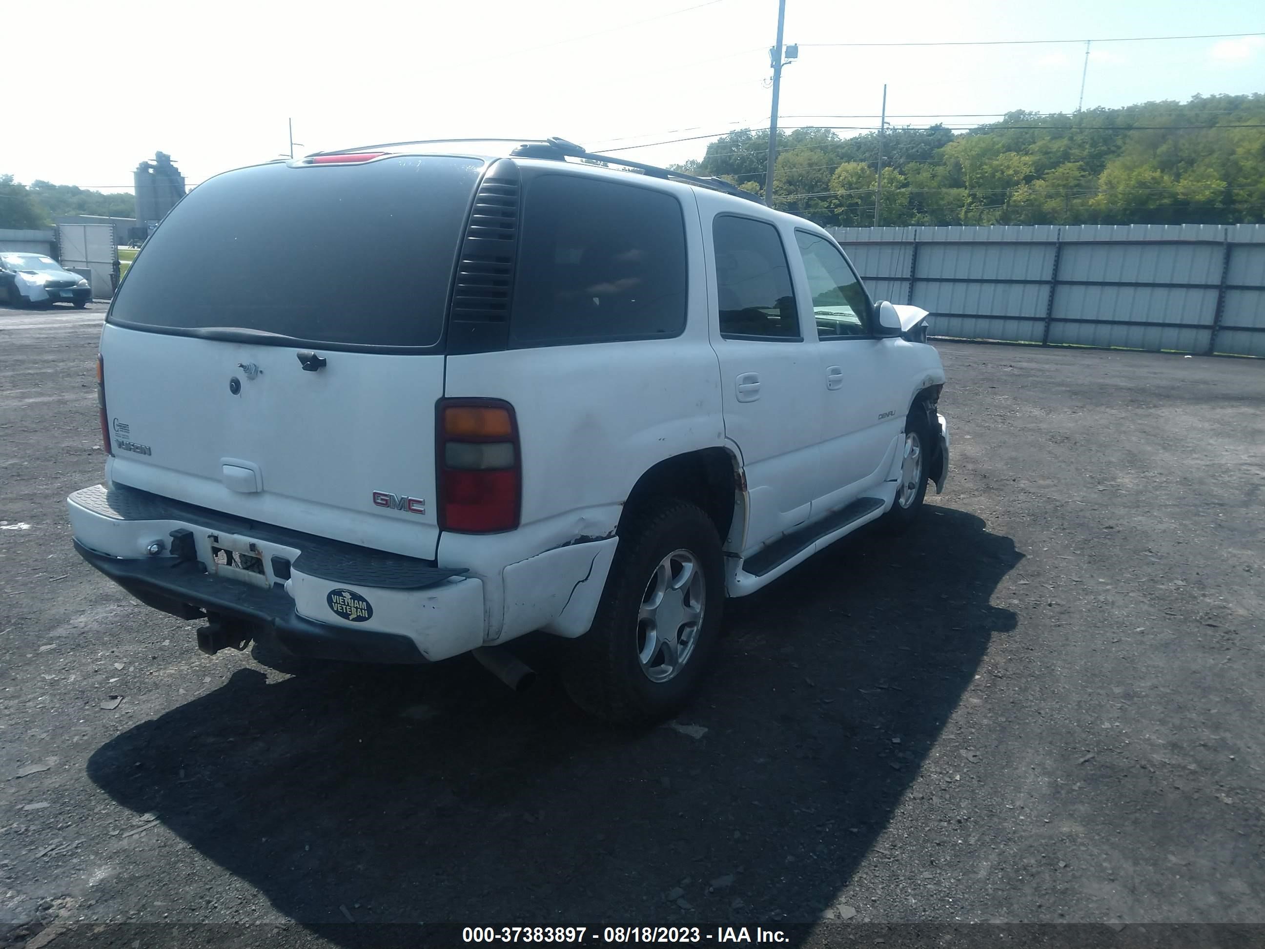 Photo 3 VIN: 1GKEK63U03J290776 - GMC YUKON 